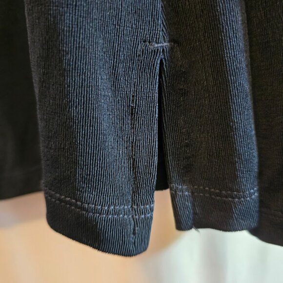 CHICOS TRAVELERS BLACK LONG SLEEVE TUNIC SIZE 1 MEDIUM (8) COLLAR GOLD ACCENT - Picture 6 of 9